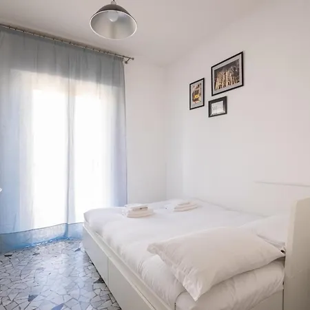 Salgari Floor Apartment Milan