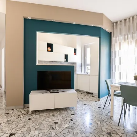 Salgari Floor Apartment *